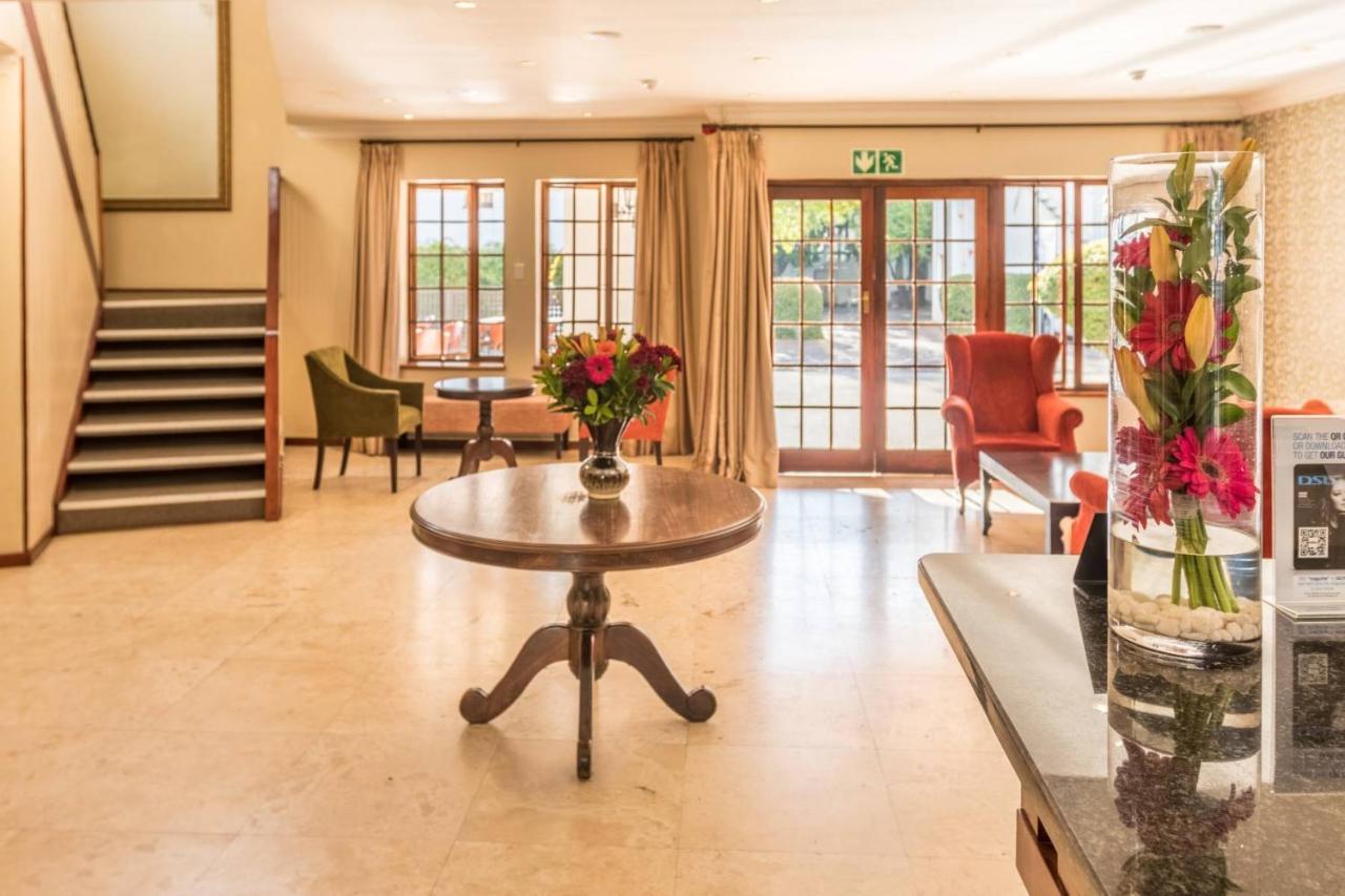 Constantia Hotel And Conference Centre Midrand Buitenkant foto