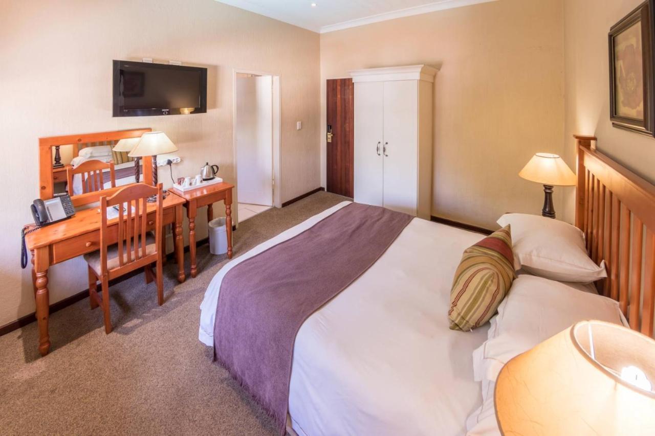 Constantia Hotel And Conference Centre Midrand Buitenkant foto