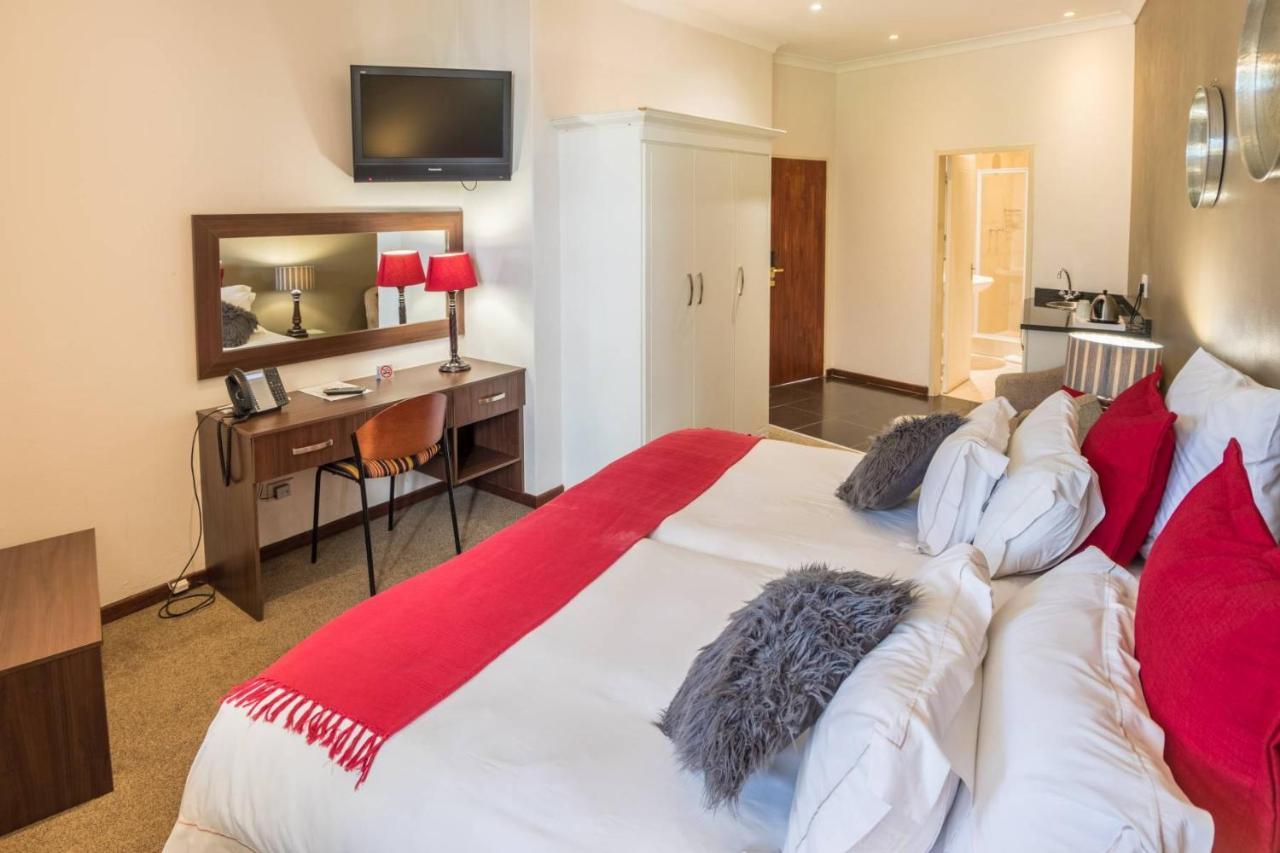Constantia Hotel And Conference Centre Midrand Buitenkant foto