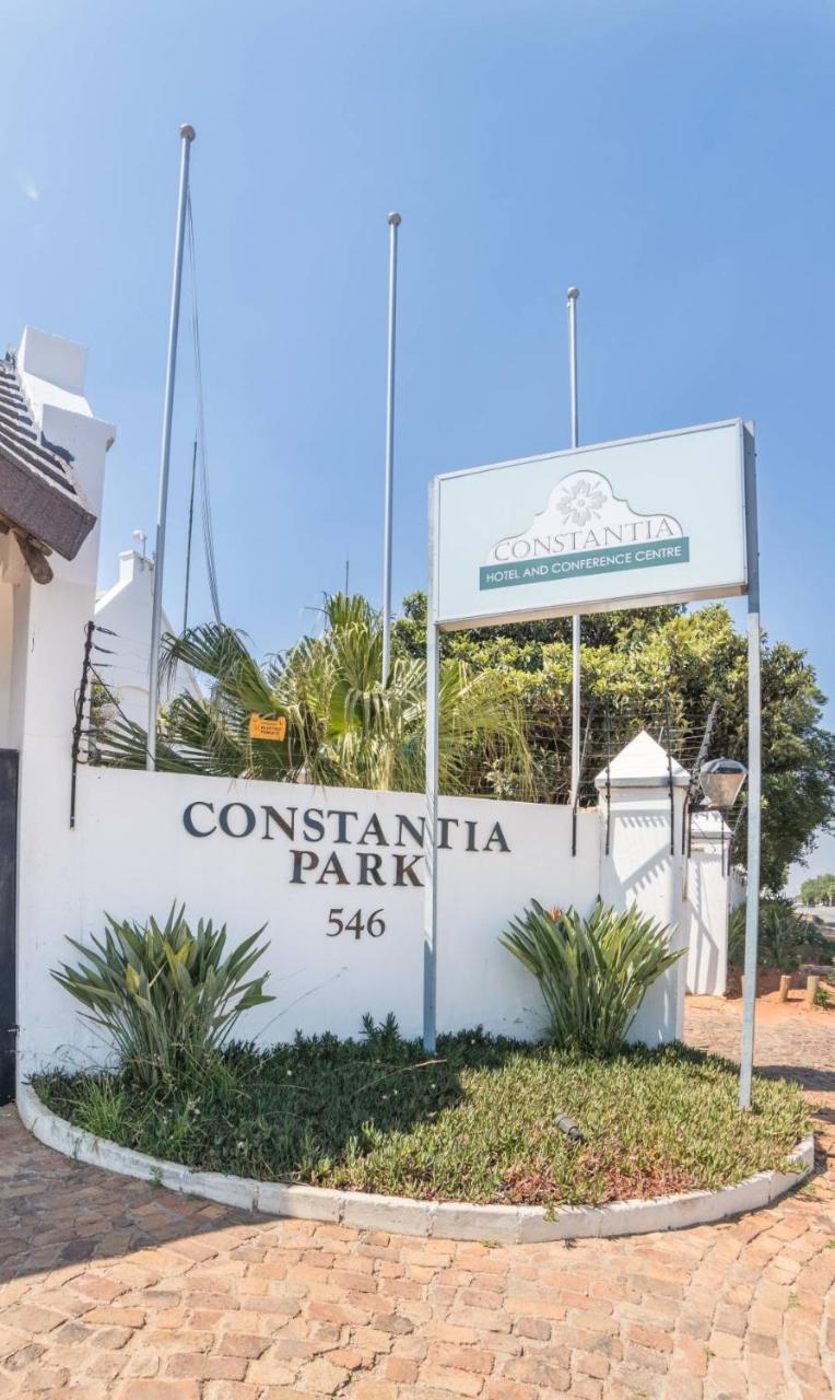 Constantia Hotel And Conference Centre Midrand Buitenkant foto